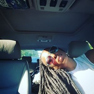 Meet your Posher, Sam